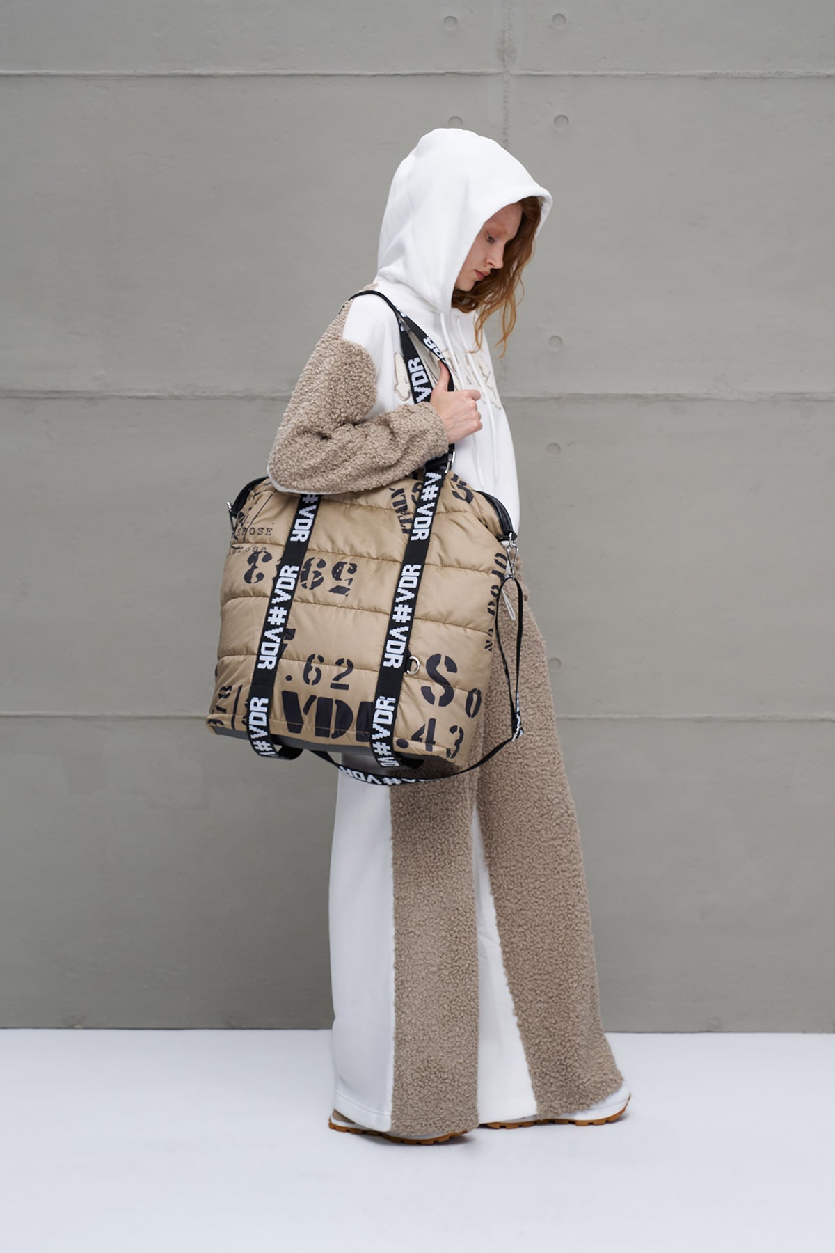 Bej Kapitoneli Omuz Çanta Batman10