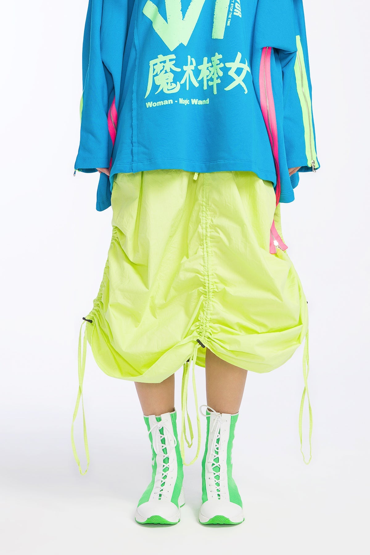 Yesil Beyaz Ayakkabi Clay