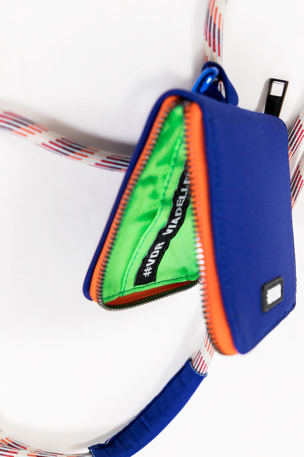 Saks Mavisi Cüzdan Credit