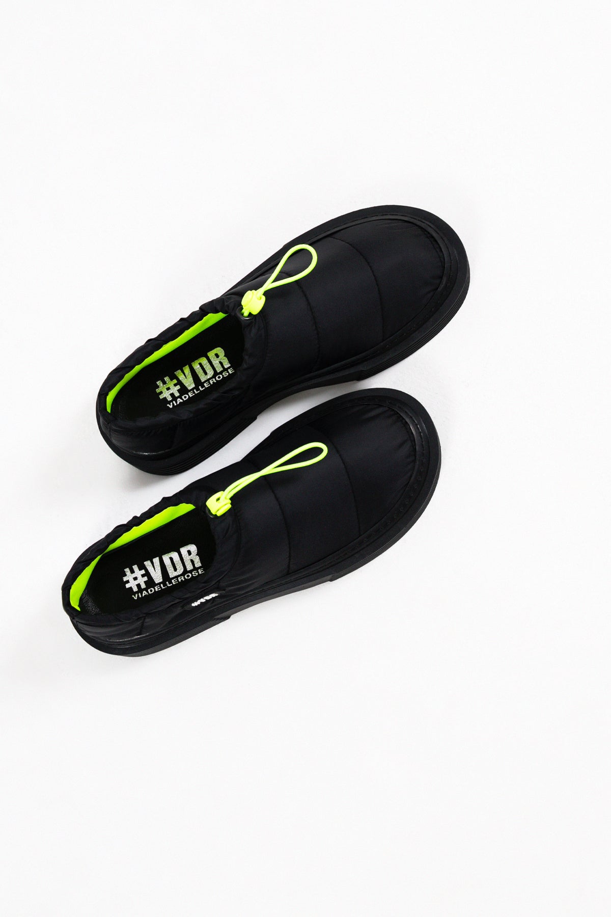 Siyah Ayakkabi Geisha