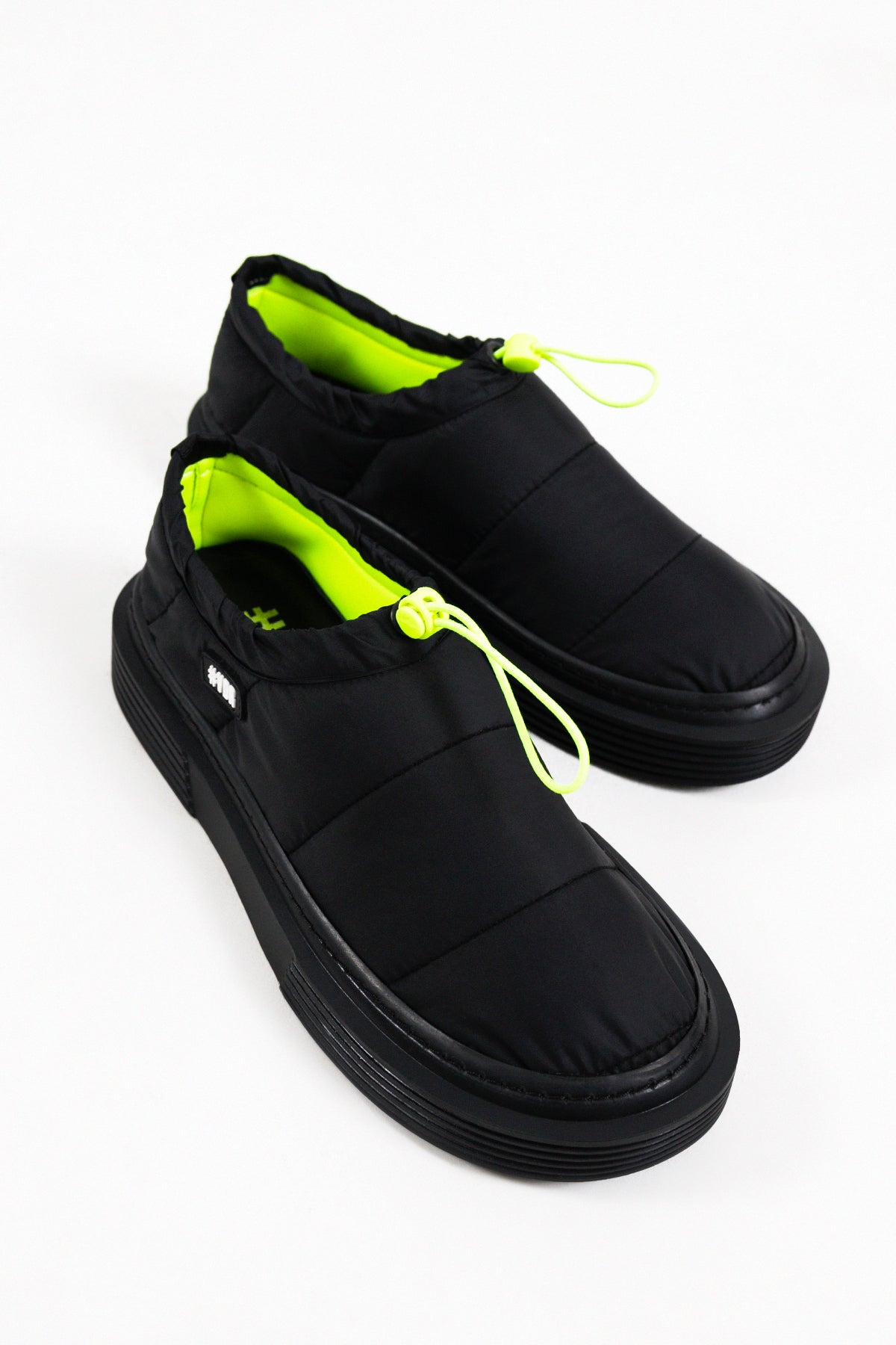 Siyah Ayakkabi Geisha