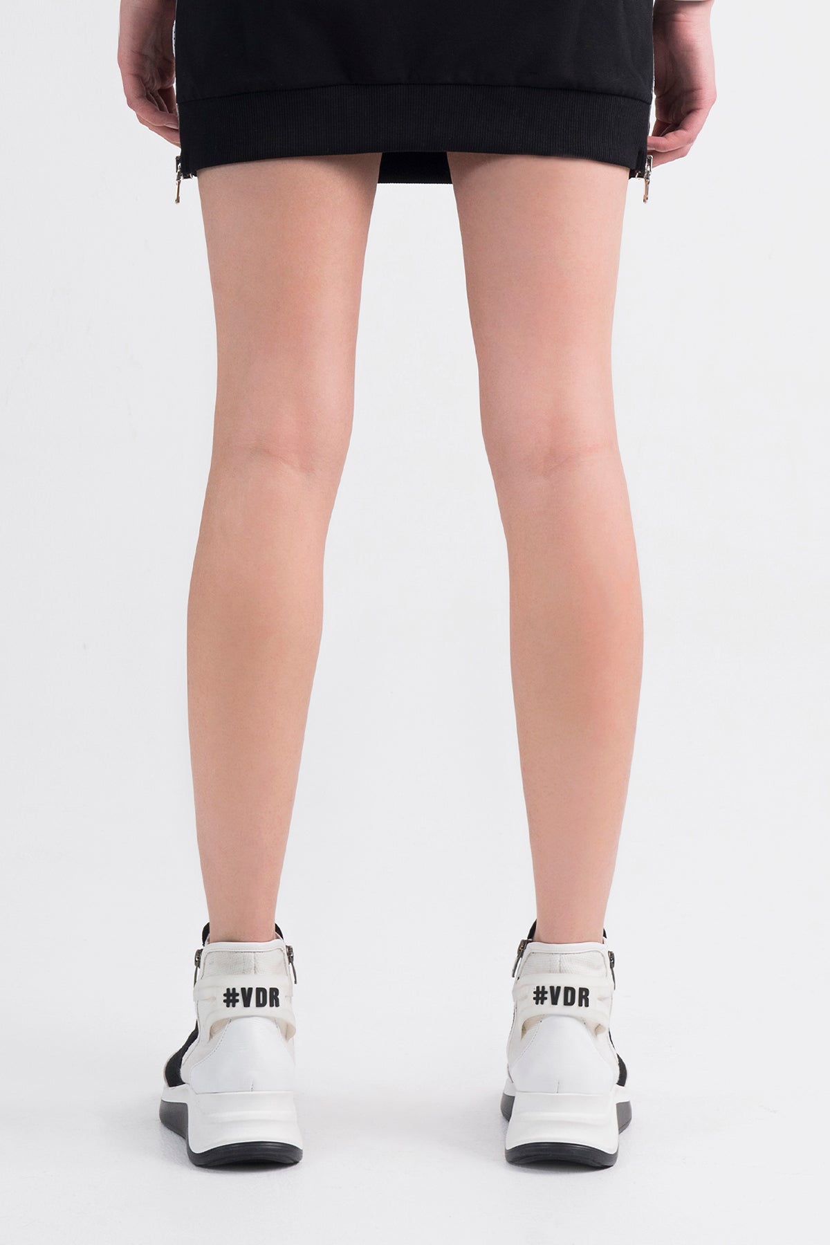 Siyah Beyaz Ayakkabi Gurami