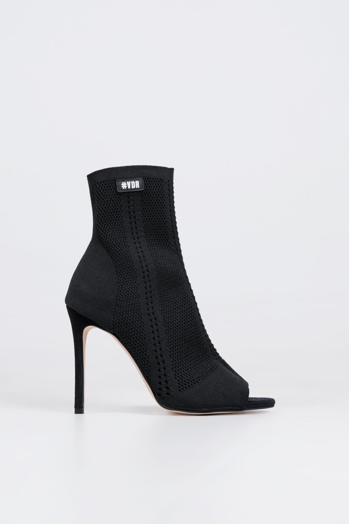 Siyah Ayakkabi Lichia2