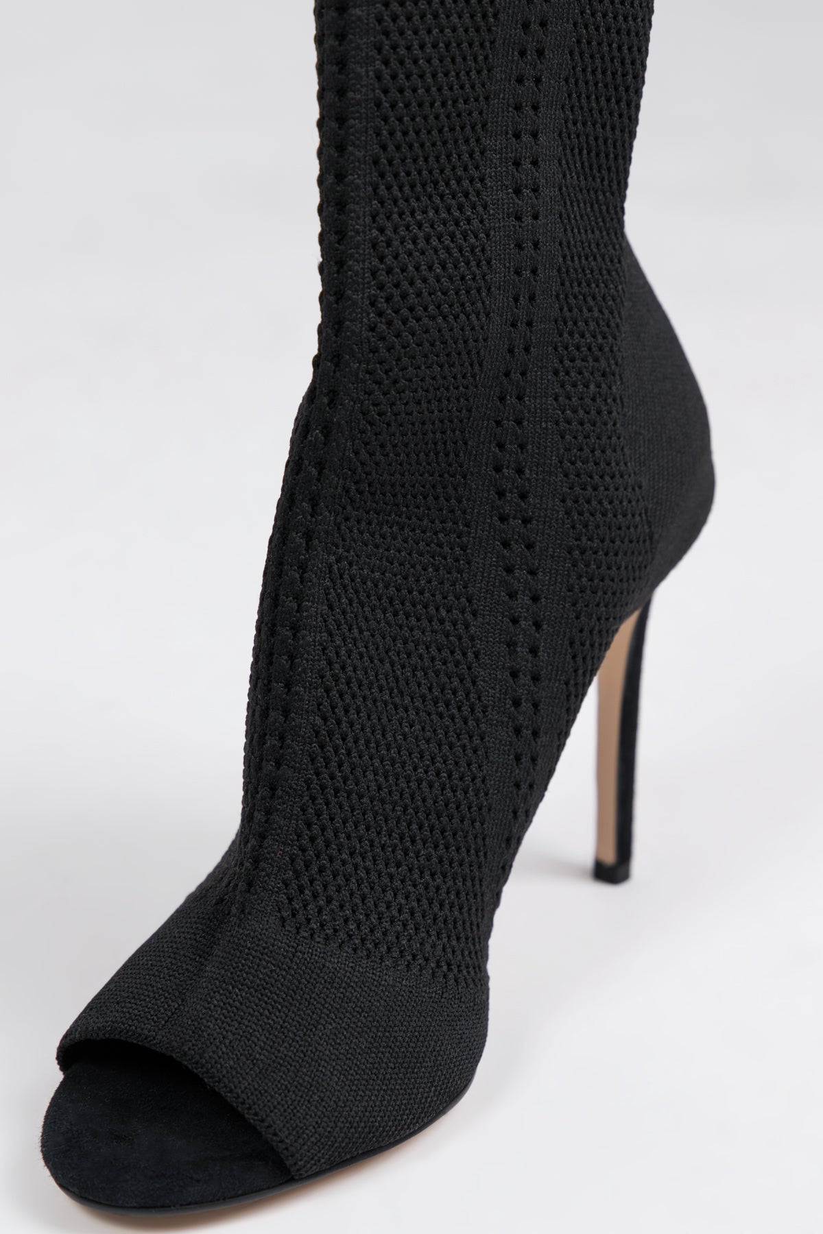 Siyah Ayakkabi Lichia2