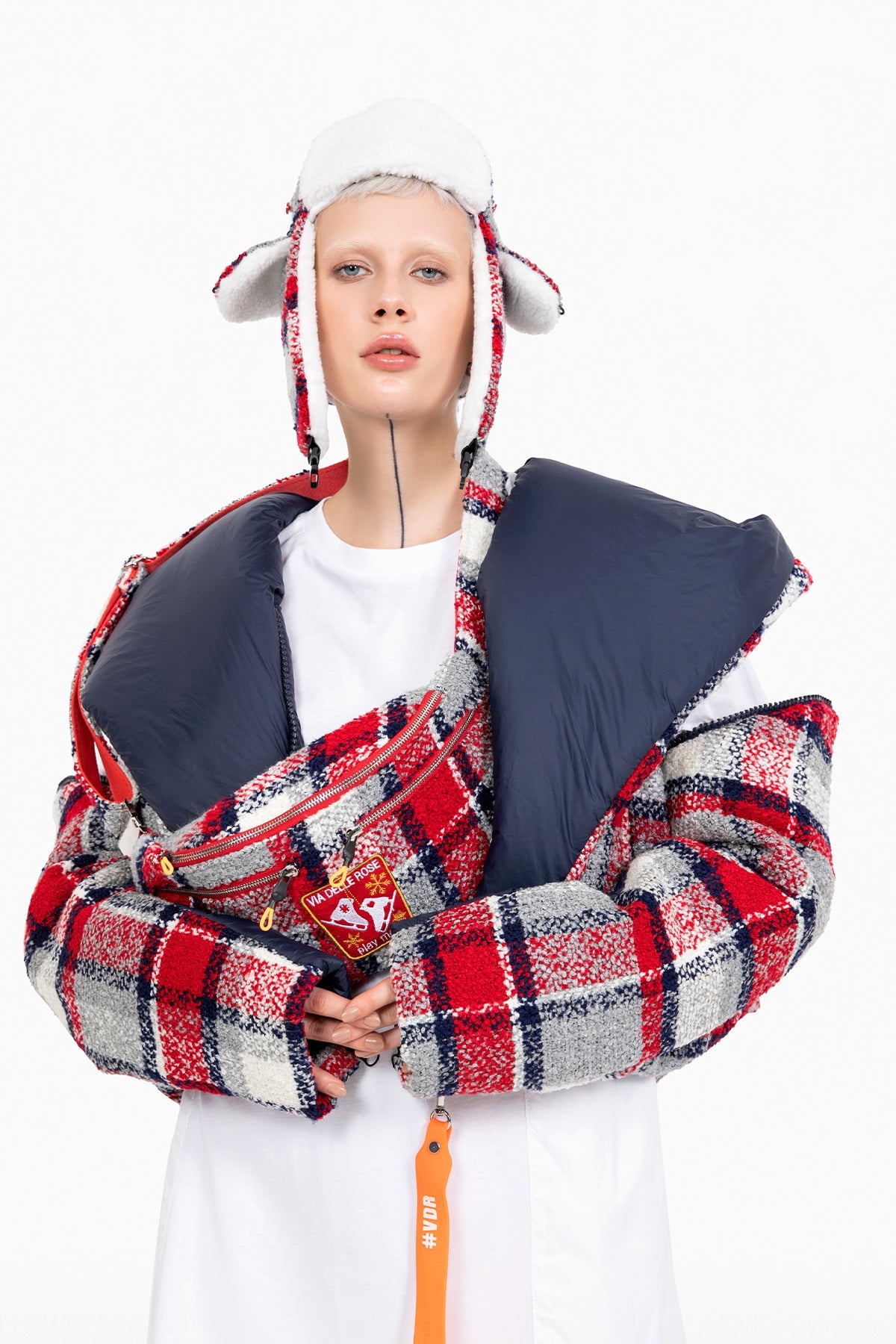 Kirmizi Çanta Please