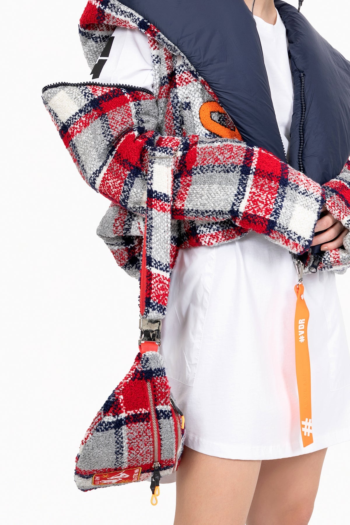 Kirmizi Çanta Please