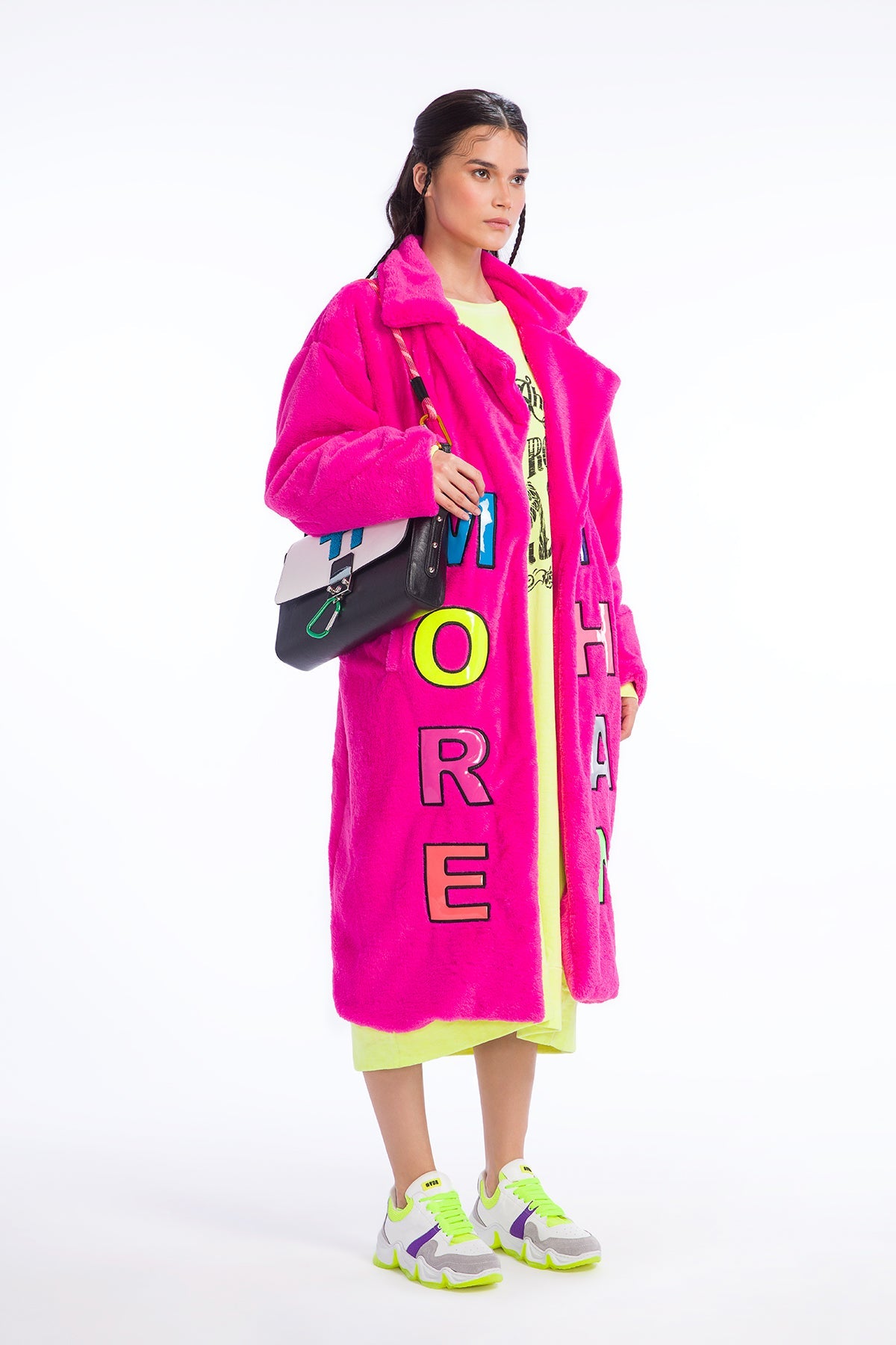 Siyah Beyaz Çanta Postbox