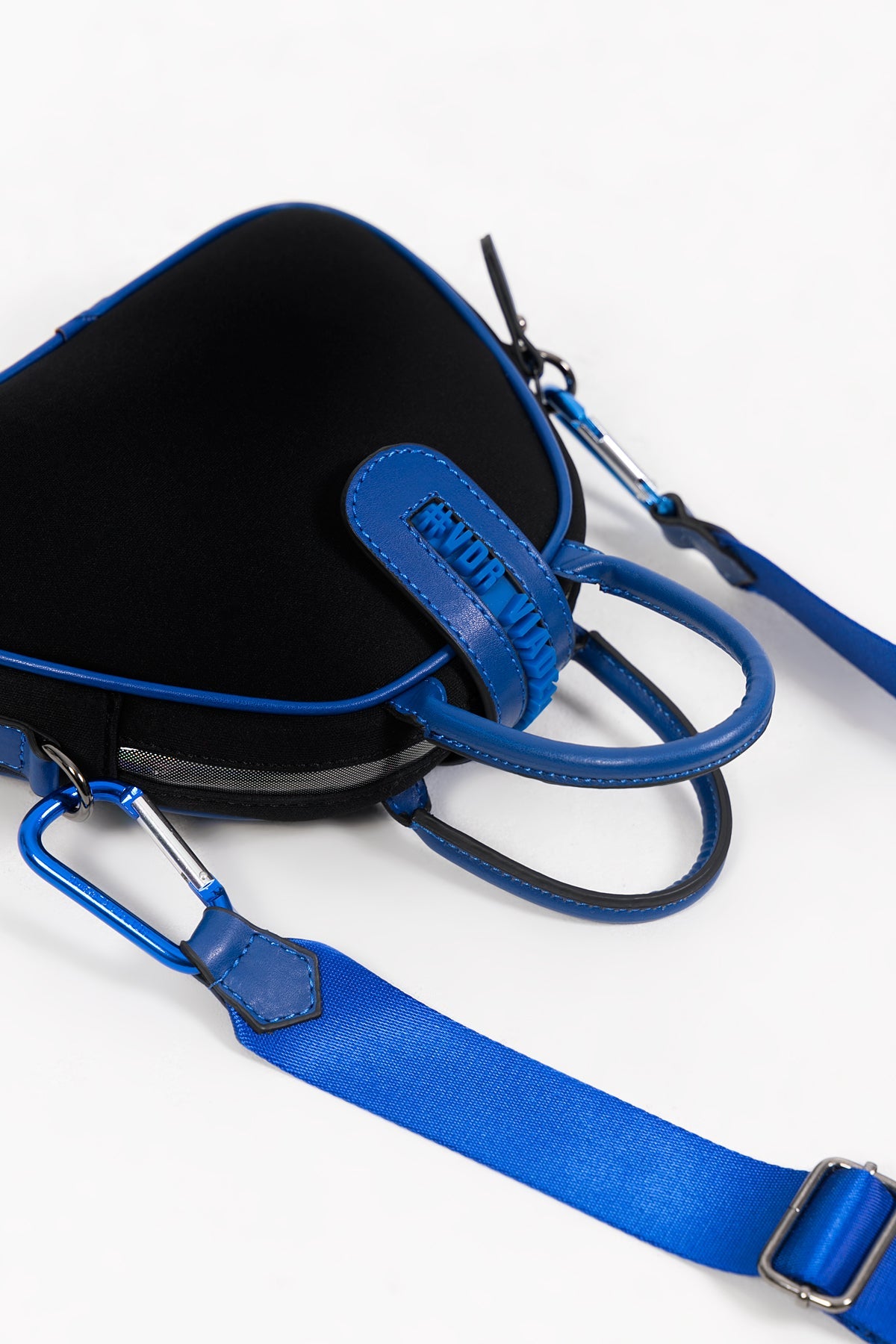 Siyah Saks Mavisi Çanta Pyramid