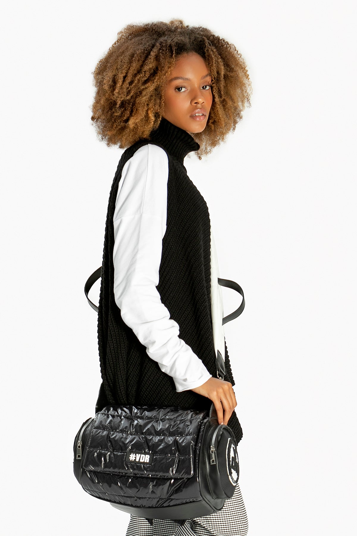 Siyah Çanta Stereo1