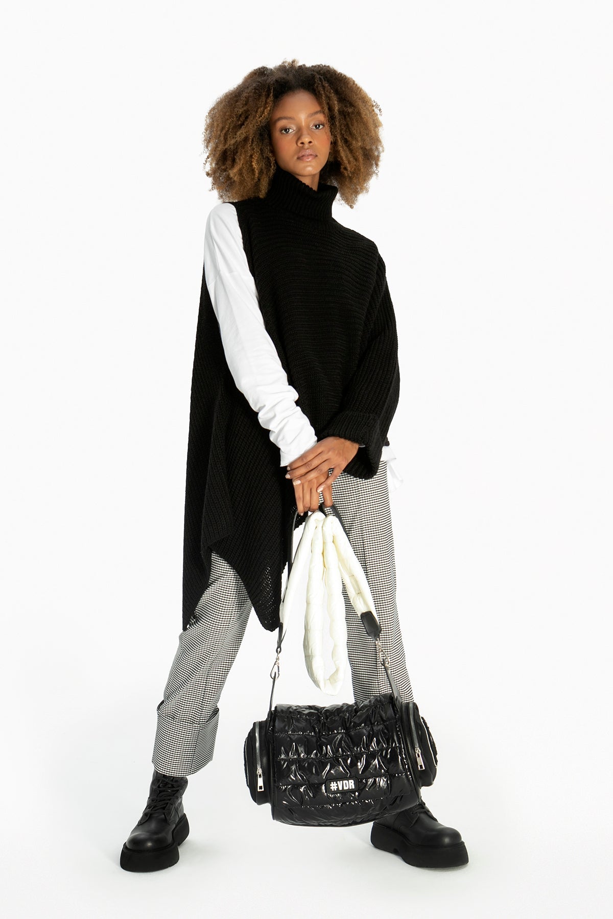 Siyah Çanta Stereo1