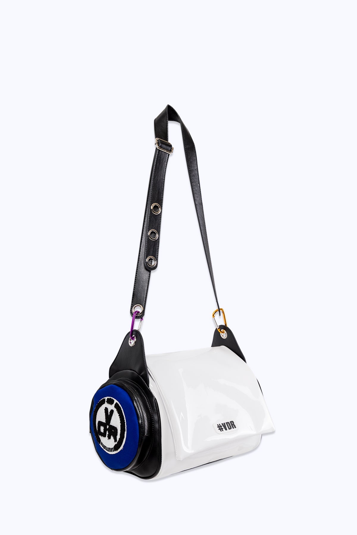 Beyaz Siyah Çanta Stereo