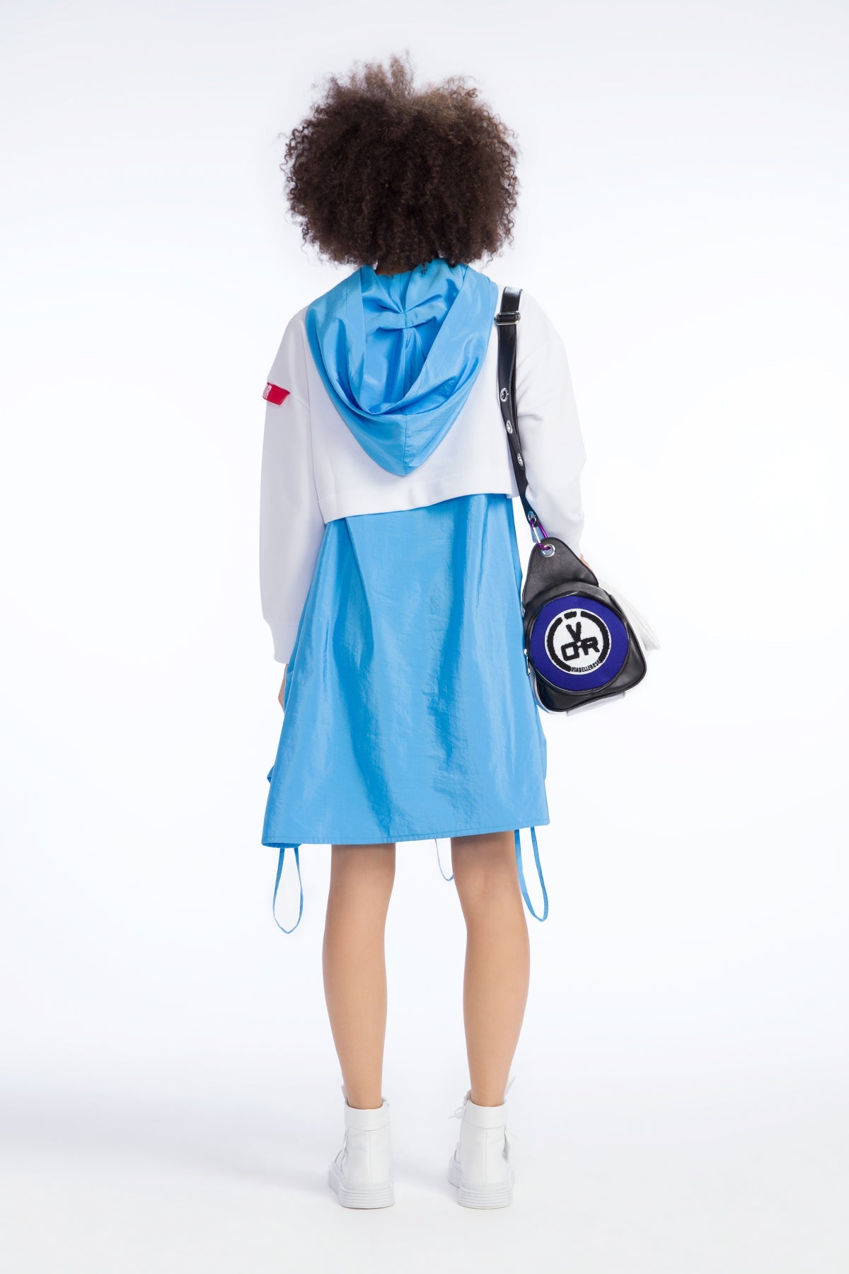 Beyaz Siyah Çanta Stereo