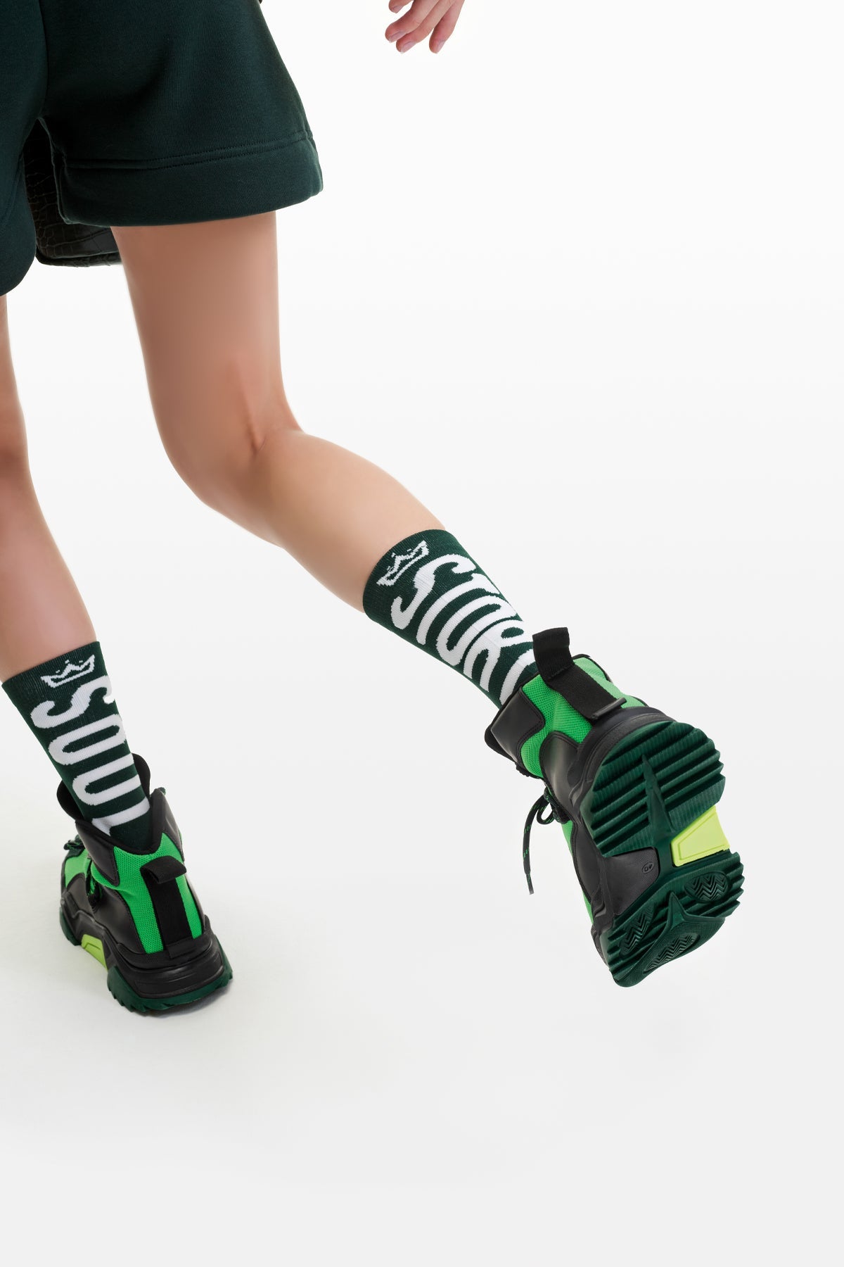 Yesil Sari Siyah  Çorap Story