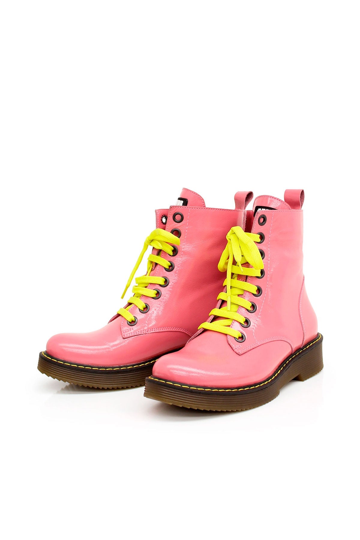 Pembe Bot Student