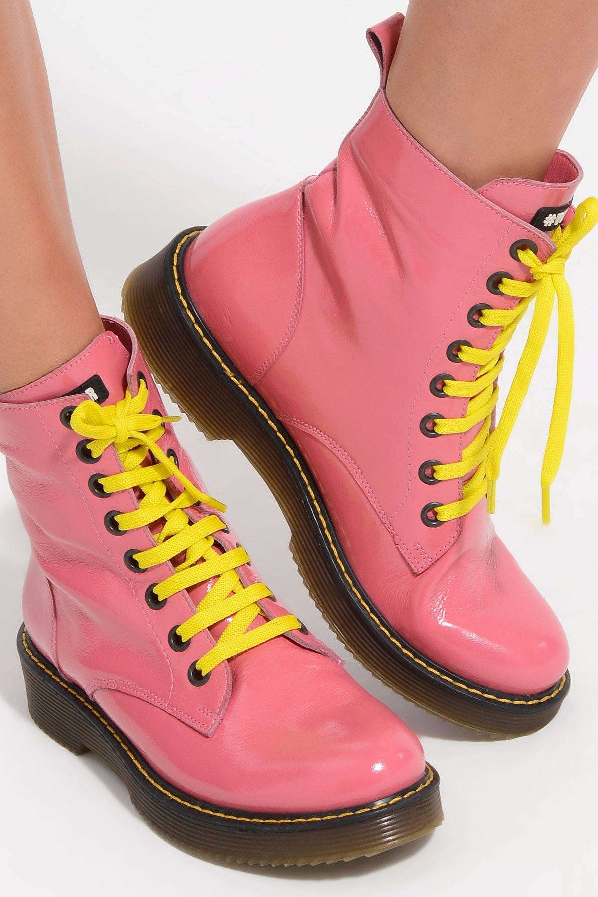 Pembe Bot Student