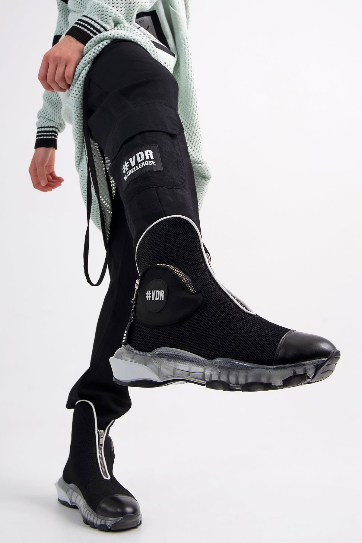 Siyah Ayakkabi Tetrazon