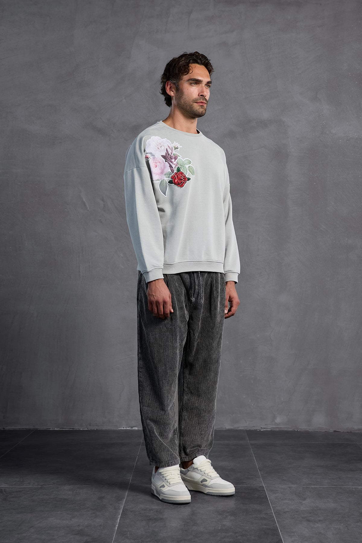 Gri Sıfır Yaka Baskılı  Sweatshirt 10001