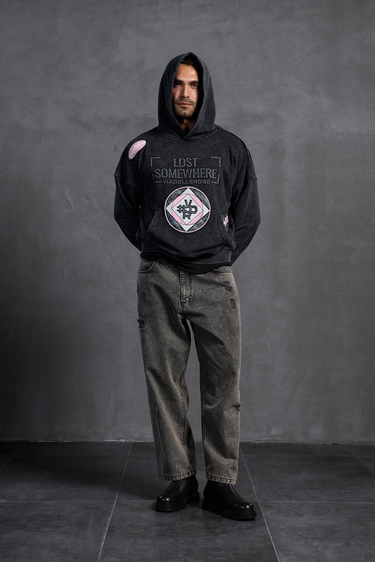 Siyah Armalı Kapüşonlu  Sweatshirt 10002