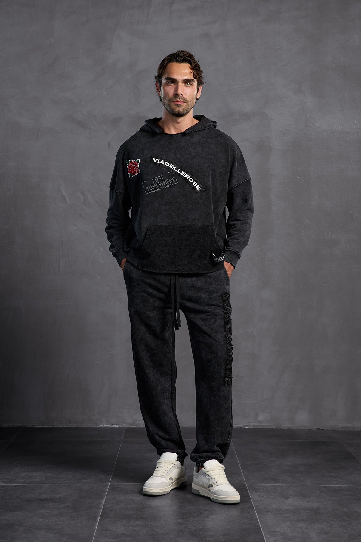 Siyah Lastikli Dar Paça  Pantolon 10005