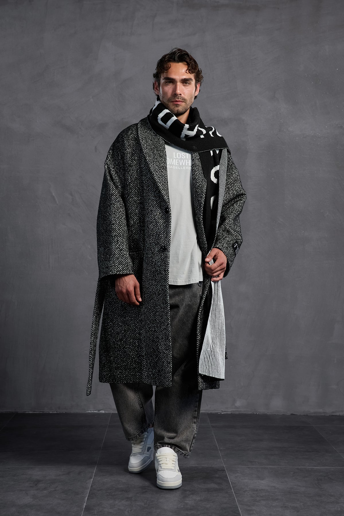 Gri Sıfır Yaka Baskılı  T-Shirt 10006