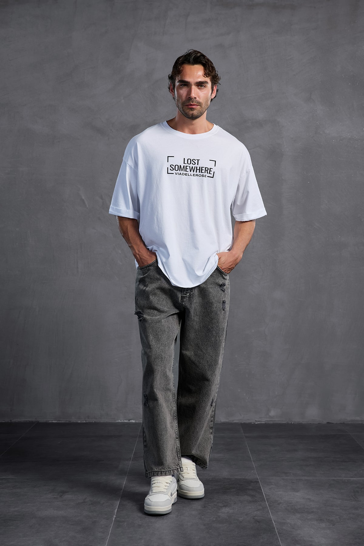 Beyaz Sıfır Yaka Baskılı  T-Shirt 10006