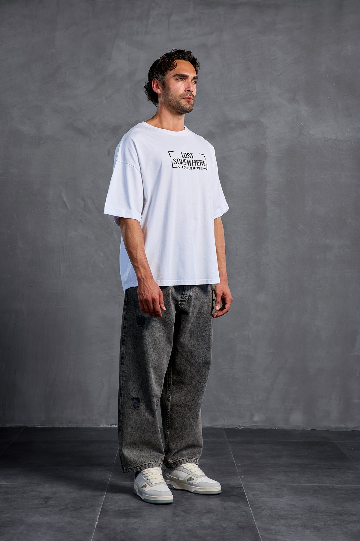 Beyaz Sıfır Yaka Baskılı  T-Shirt 10006