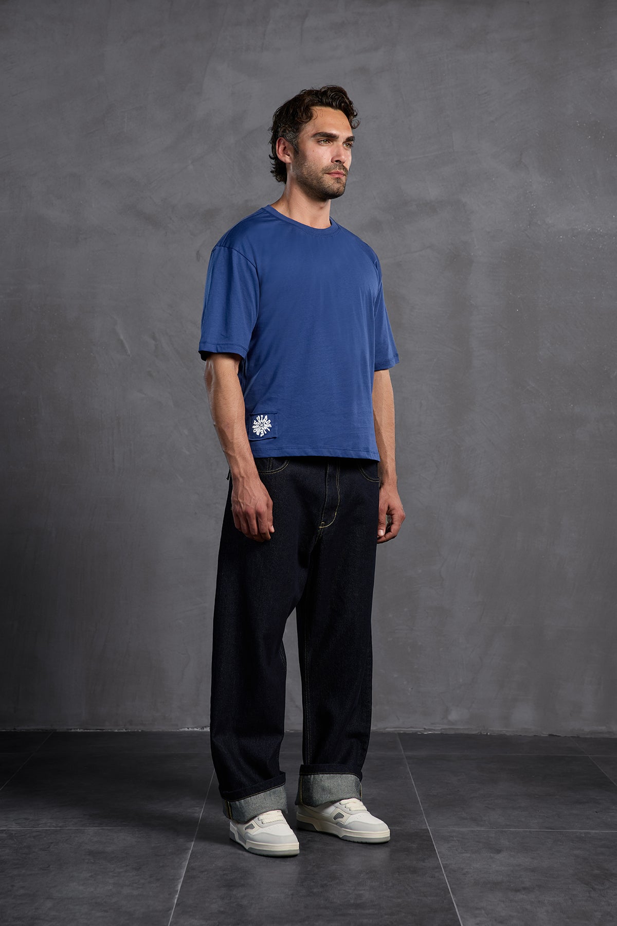 Mavi Sıfır Yaka Arkası Baskılı T-Shirt 10010