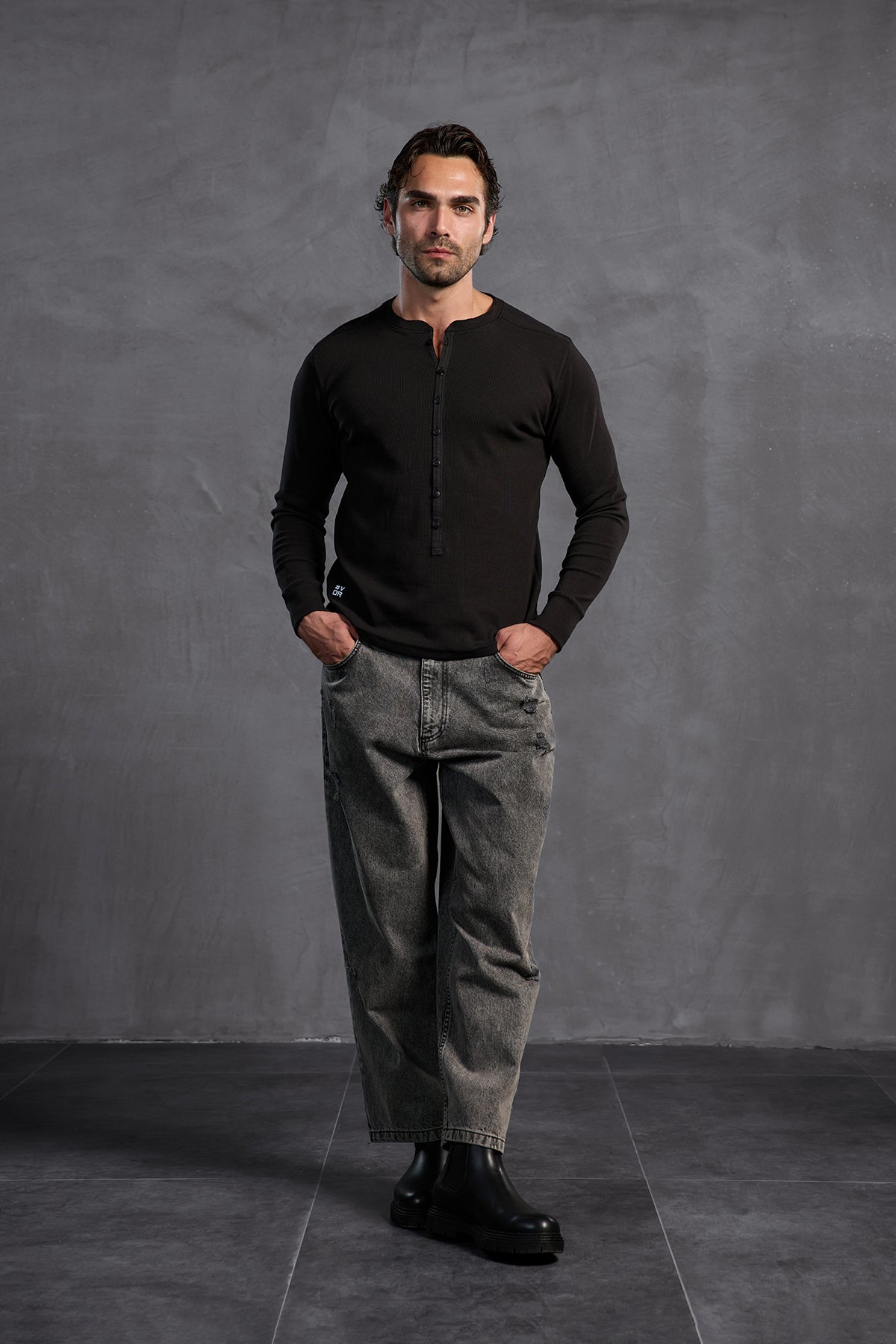 Siyah Fitilli Önü Düğmeli  T-Shirt 10025