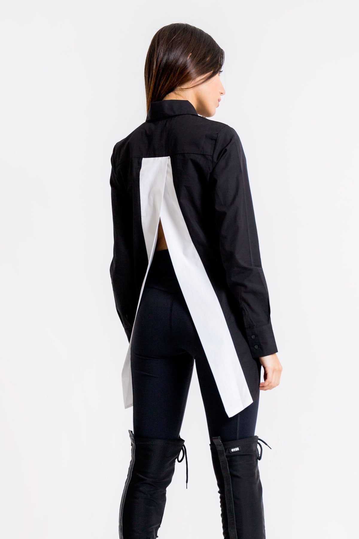 Siyah Beyaz Gömlek 3316