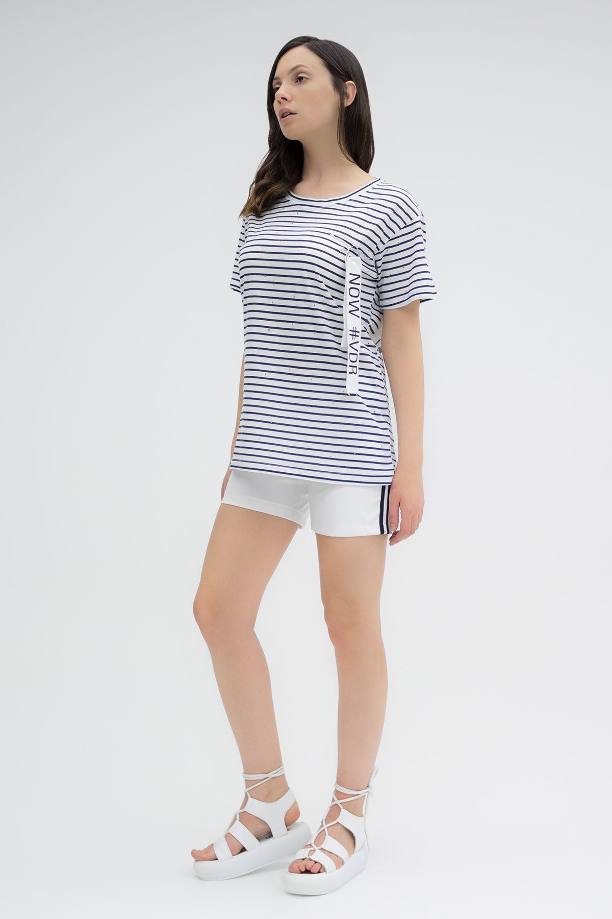 Beyaz Siyah T-shirt 3425