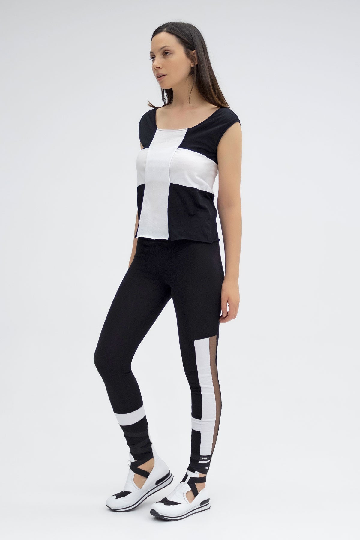 Siyah Beyaz T-shirt 3438