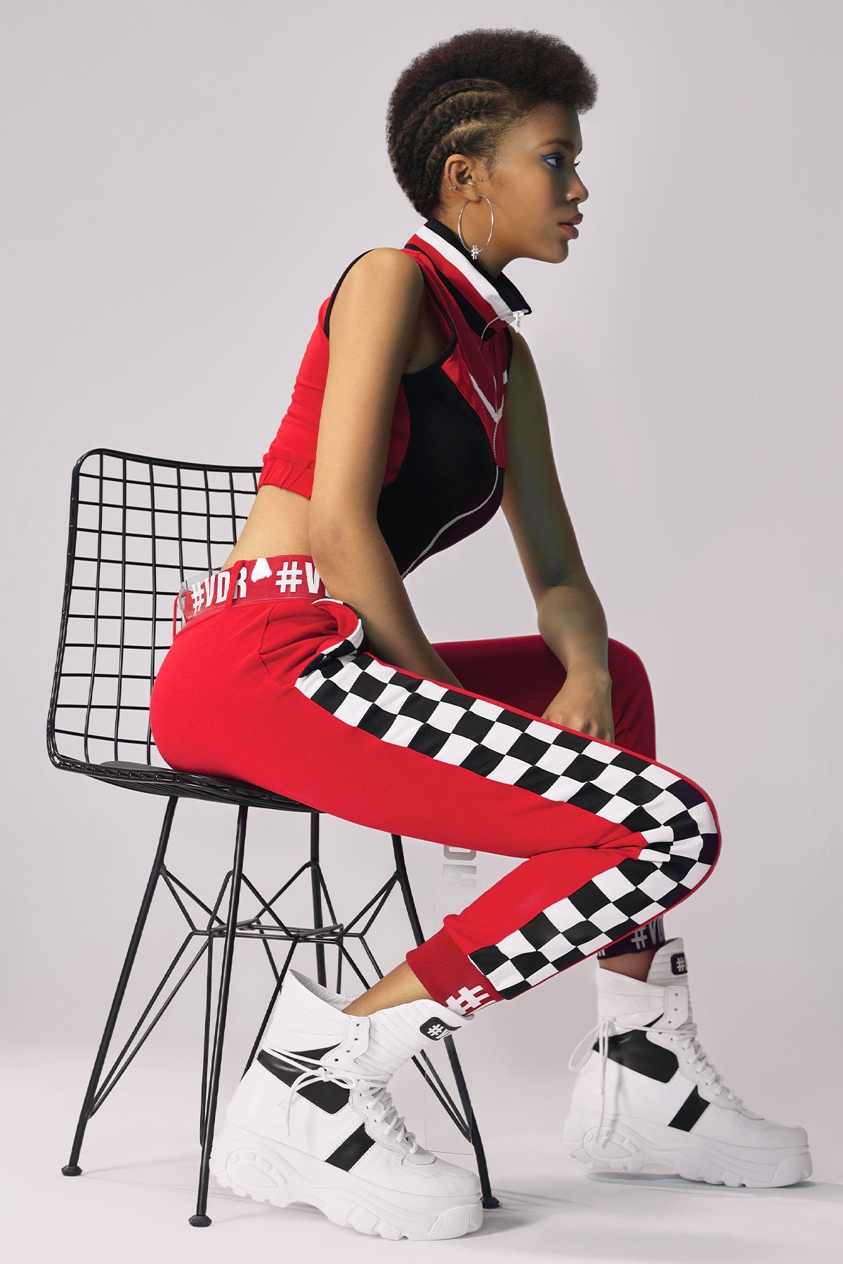 Kirmizi Siyah Büstiyer 5365