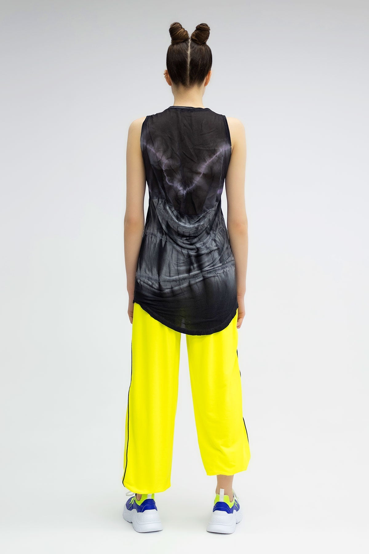 Nero Batik Atlet 5502