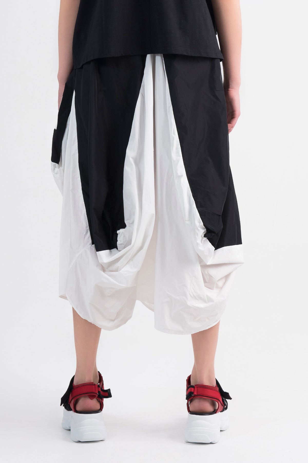 Siyah Beyaz Etek 7154