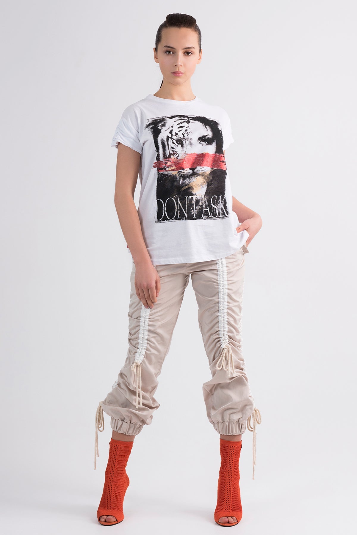 Beyaz T-shirt 7376