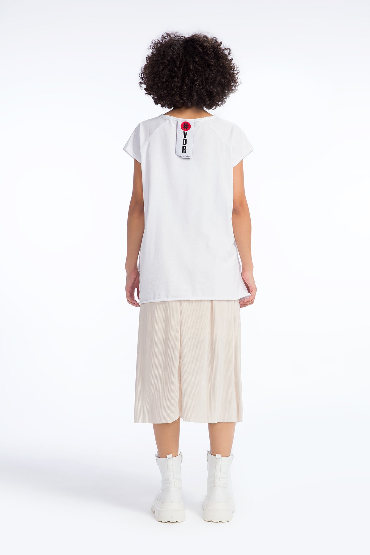 Beyaz T-shirt 9384