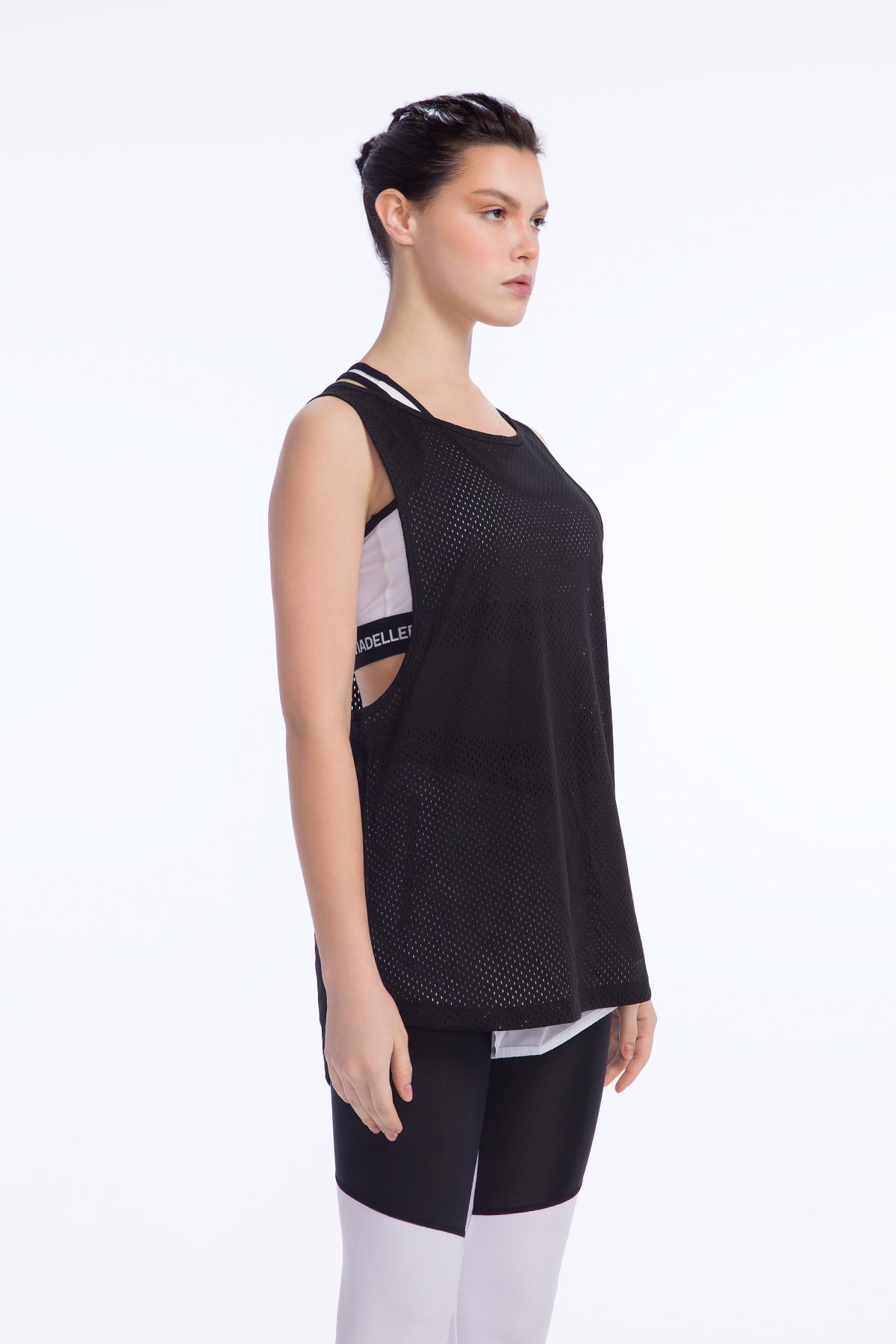 Siyah Atlet 9472