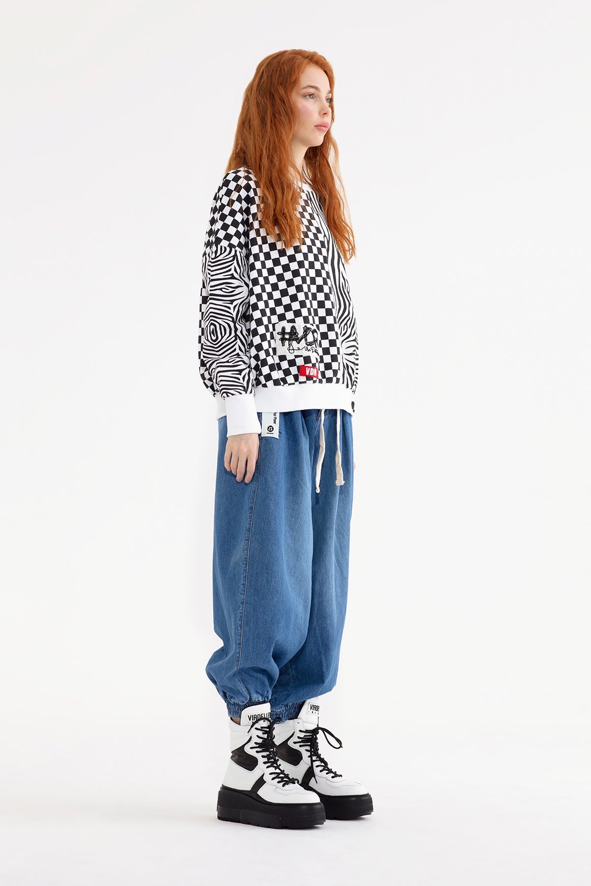 Beyaz Siyah Sweatshirt 13079