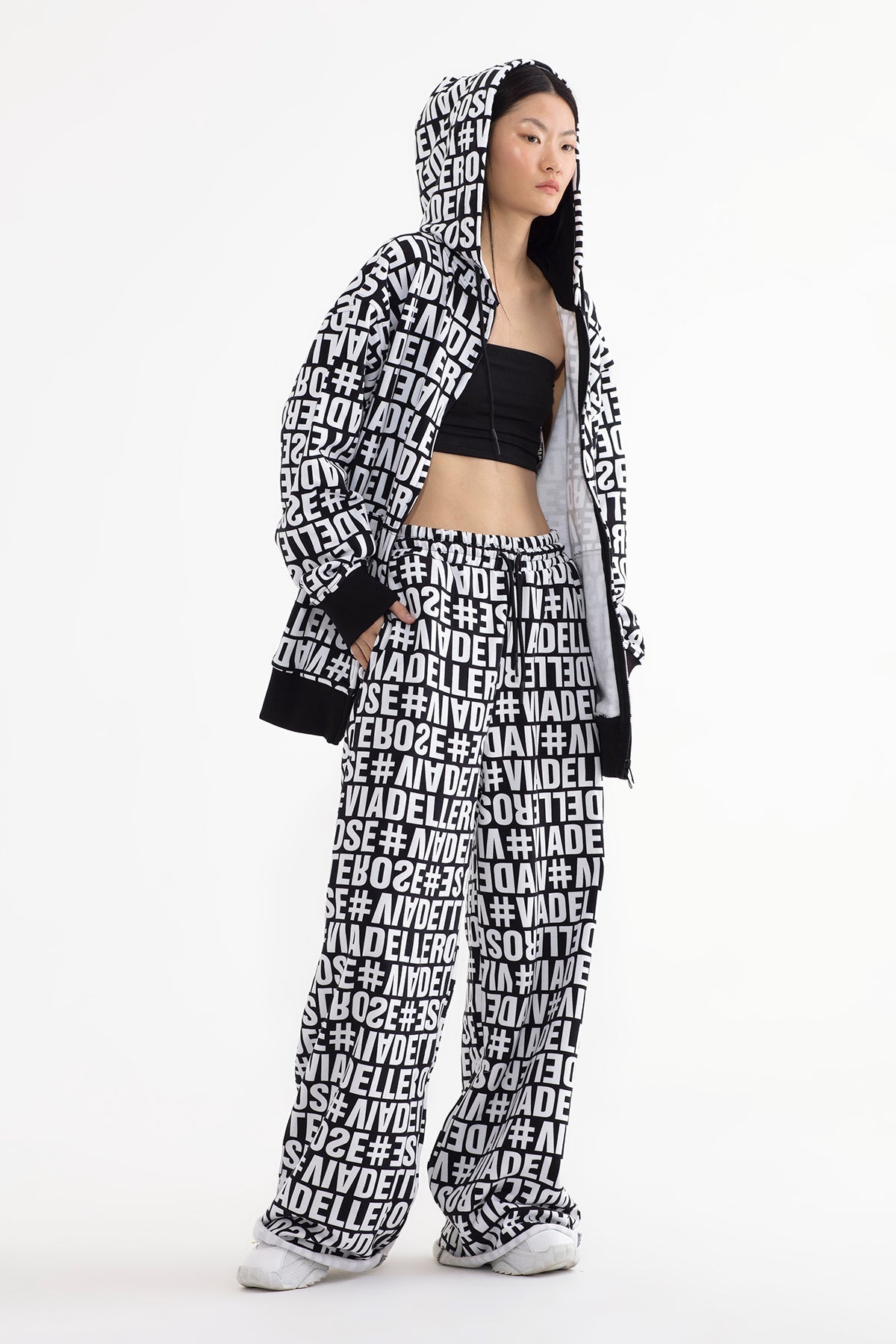 Siyah Beyaz Sweatshirt 13413