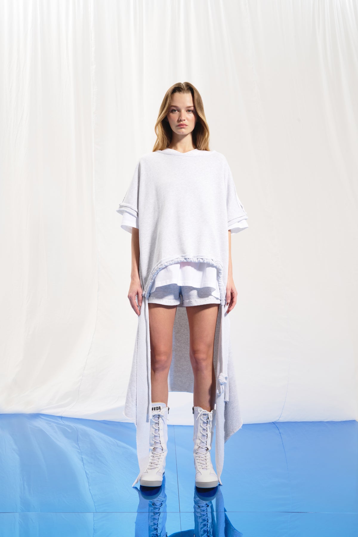 Açik Gri Melanj Kisa Kollu Asimetrik Sweatshirt 17026
