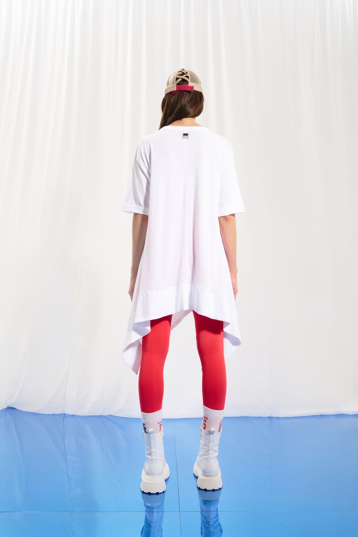 Beyaz Islemeli Asimetrik Tunik 17236