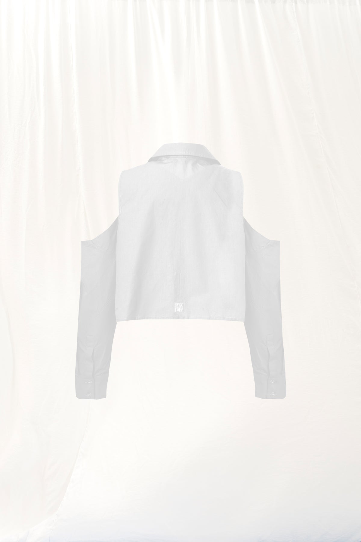 Beyaz Pencere Detayli Poplin Gömlek 17256