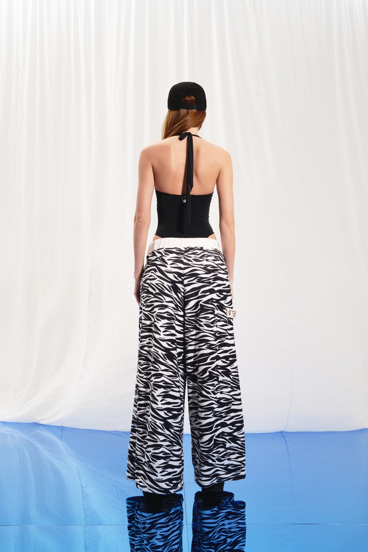 Siyah Ekru Zebra Desenli Wide-Leg Pantolon 17350