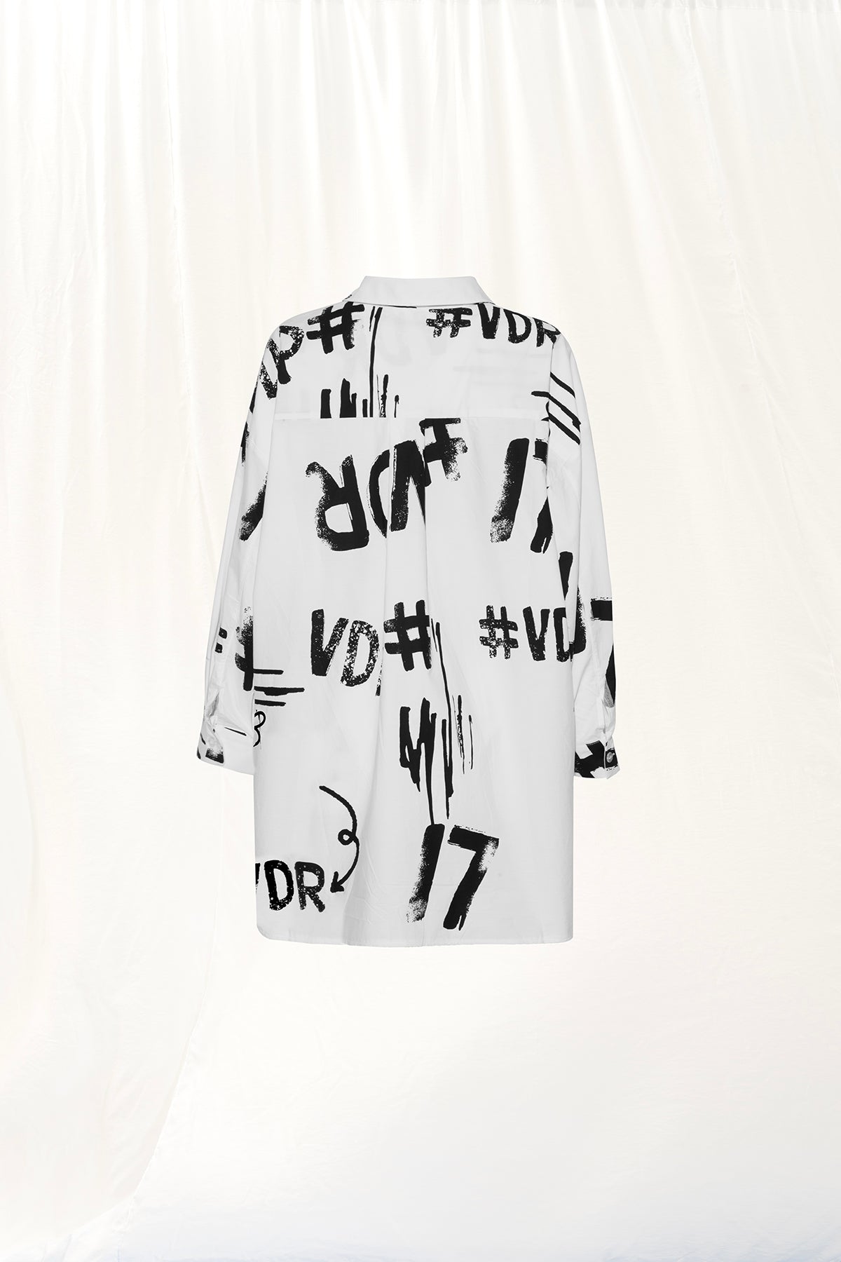 Beyaz Baskılı Oversize Gömlek 17378