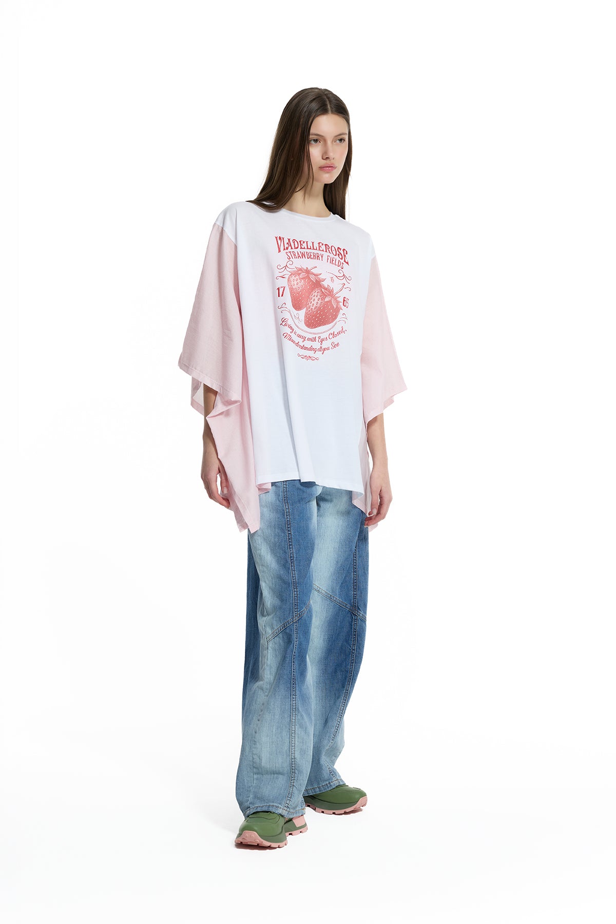 Beyaz Pembe Önü Baskılı Geniş Kesim Yarasa Kol T-Shirt 19022