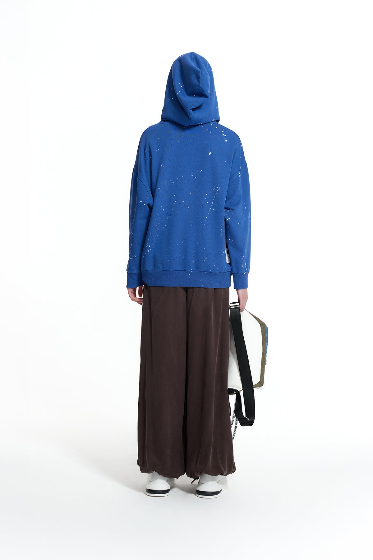 Saks Mavisi Taş Detaylı Bağcıklı Boya Efektli Kapüşonlu Sweatshirt 19093