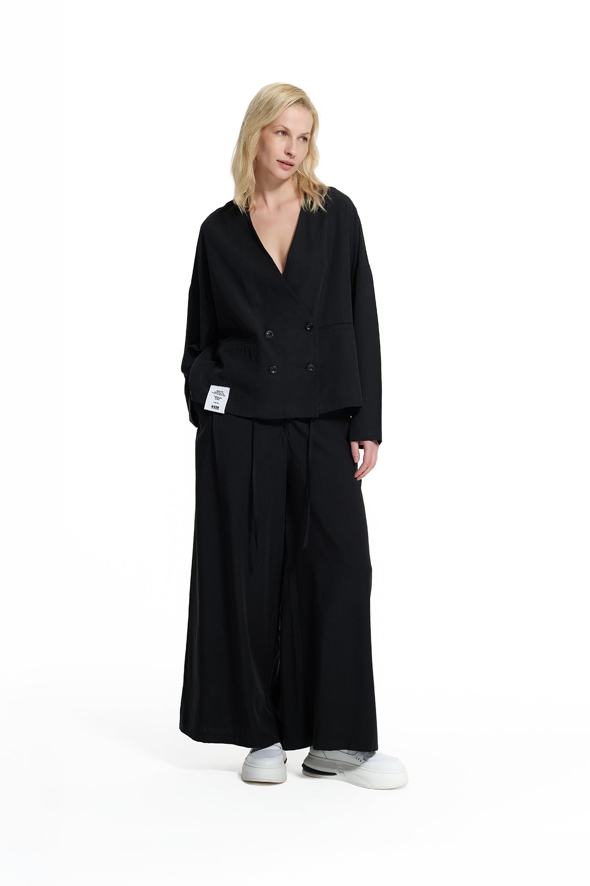Siyah Kısa Kruvaze Kesim Modern Blazer Ceket 19097