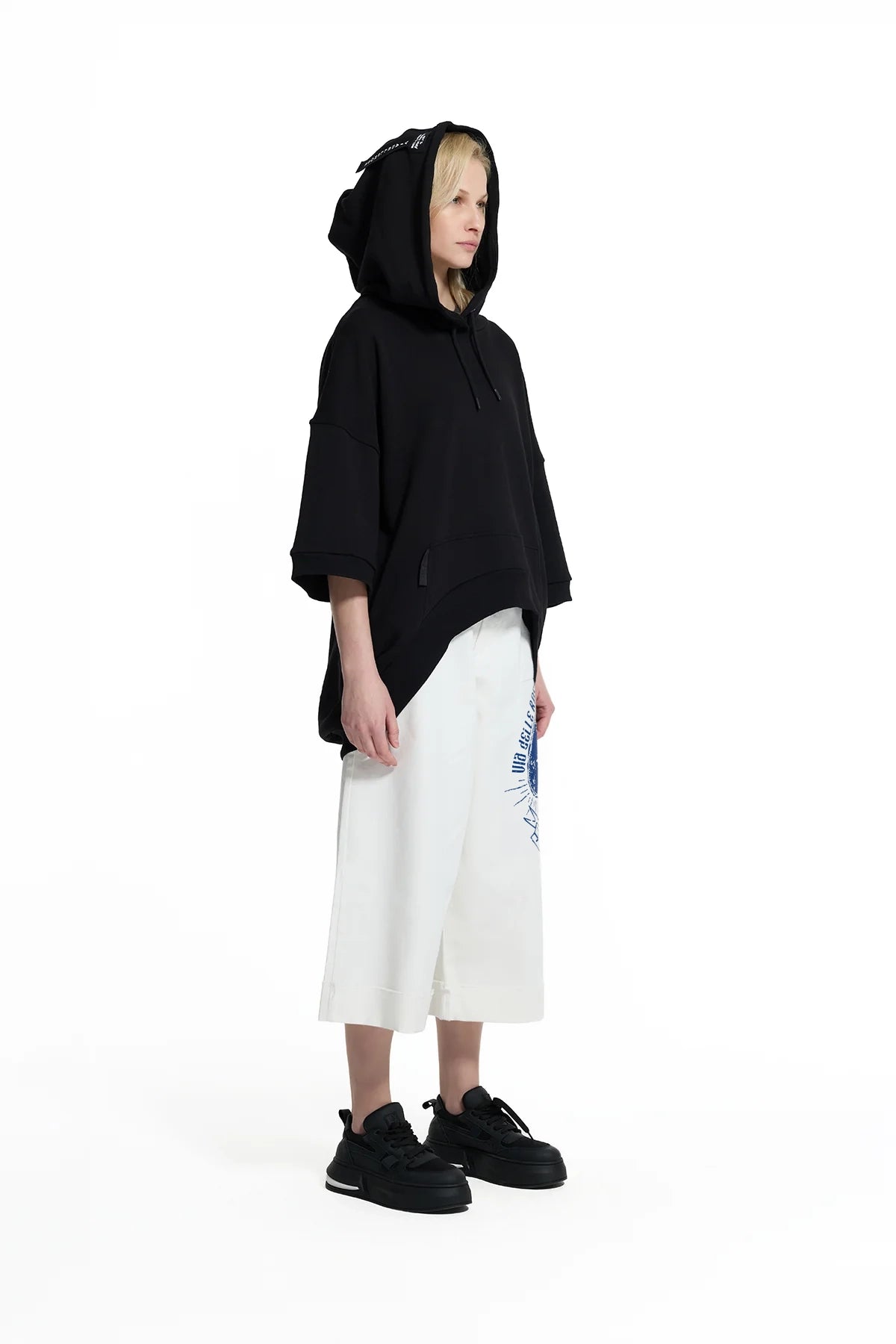Siyah Kısa Kollu Hoodie Sweatshirt 19110