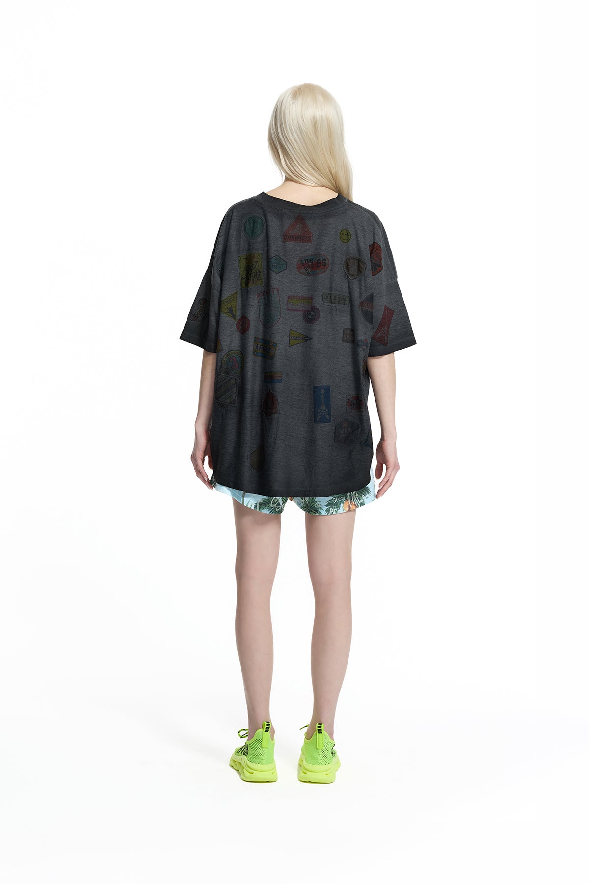 Siyah Signature Patch Back Oversize T-Shirt 19176