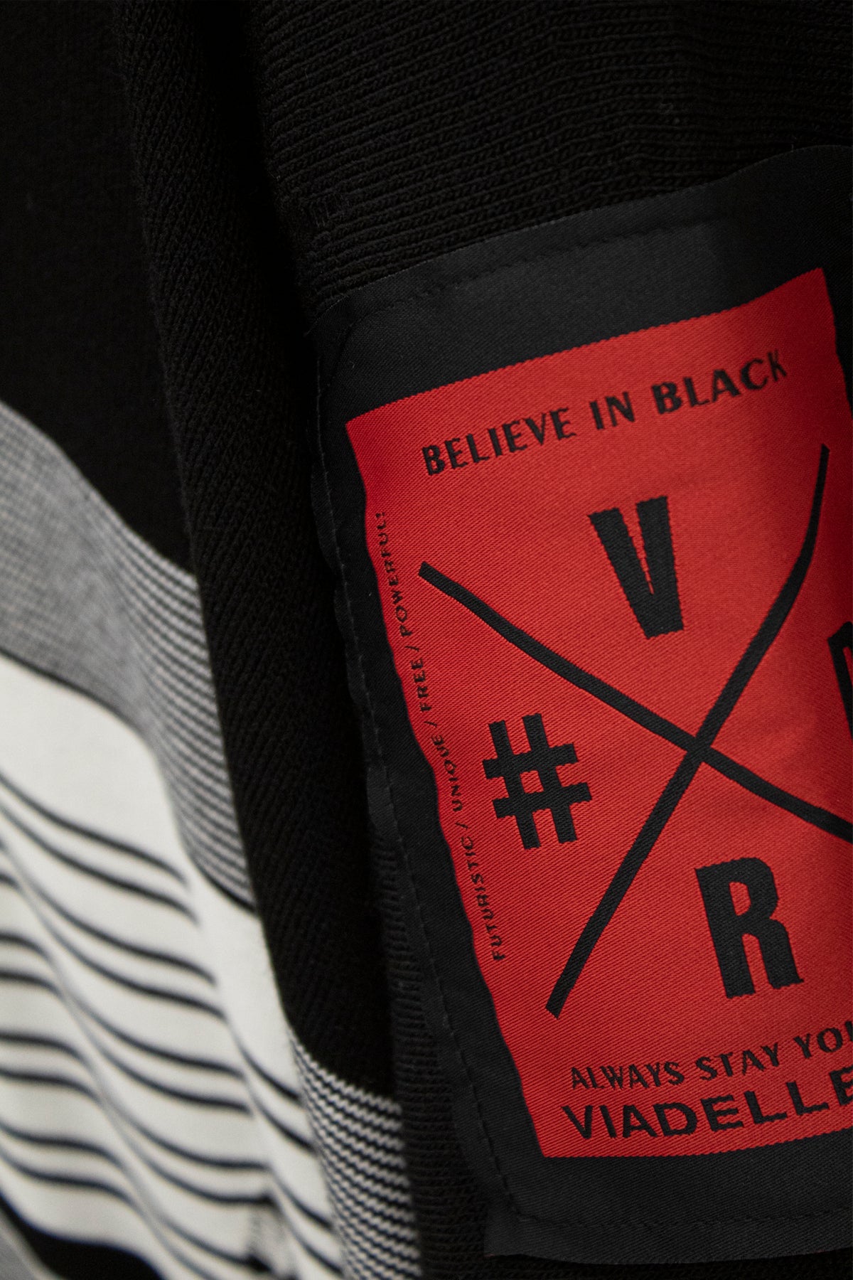 Siyah Ekru Kazak 6011